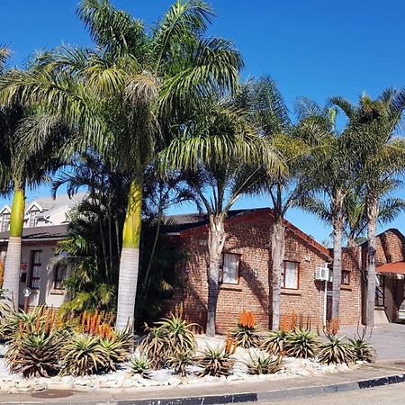 Rainbow Guest House And Tours Uitenhage Exterior photo